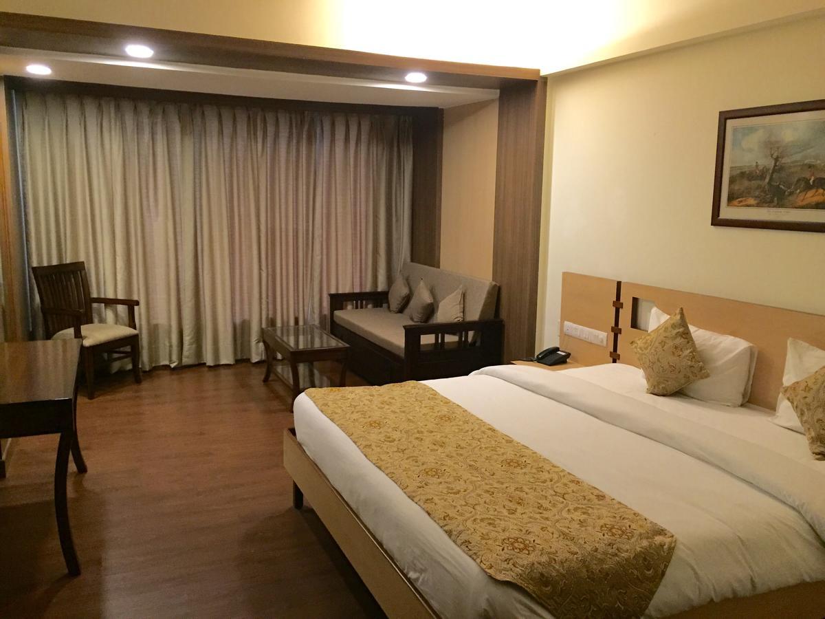 Savoy Greens Hotell Kasauli Eksteriør bilde