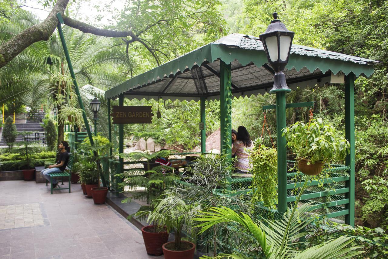 Savoy Greens Hotell Kasauli Eksteriør bilde